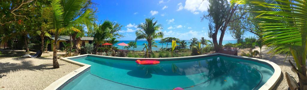 Moonraker Beach Hotel Крайст-Черч Екстер'єр фото